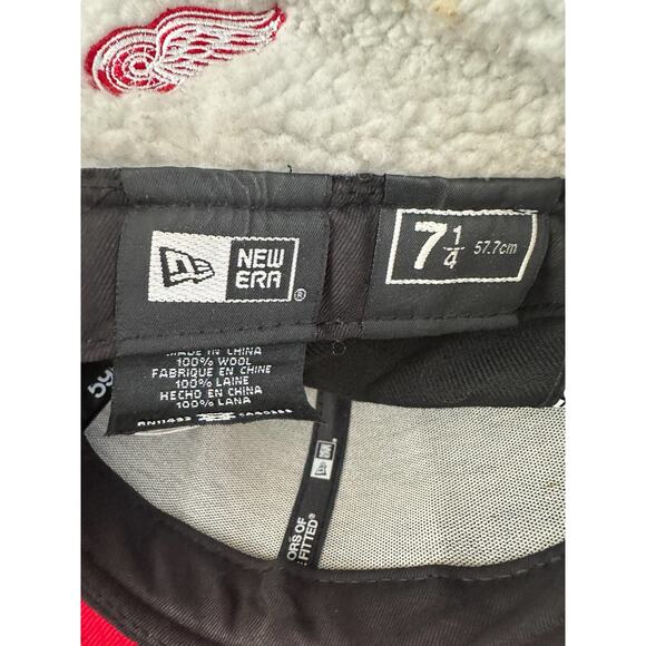 Detroit Red Wings New Era Wool Sherpa Lined Bill Trapper HAt Size 7 1/2 - Picture 8 of 9